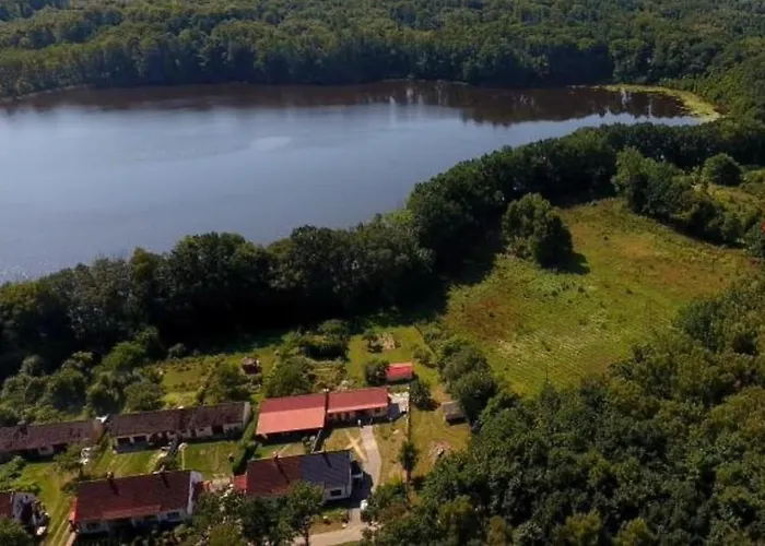 Slow Spot Przy Lesie Ii * Щецинек